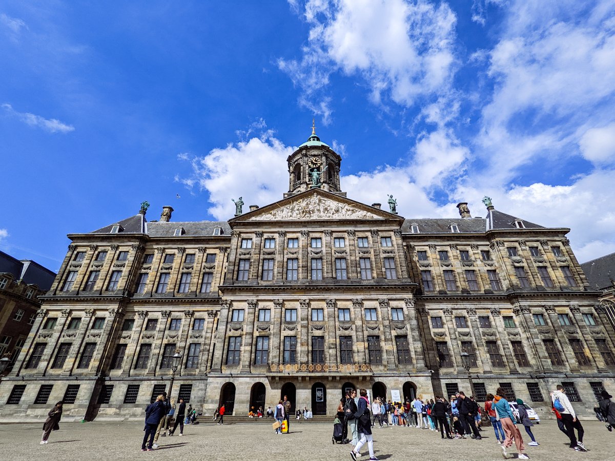 Koninklijk Paleis Amsterdam Foto della facciata del Palazzo Reale di Amsterdam in piazza Dam