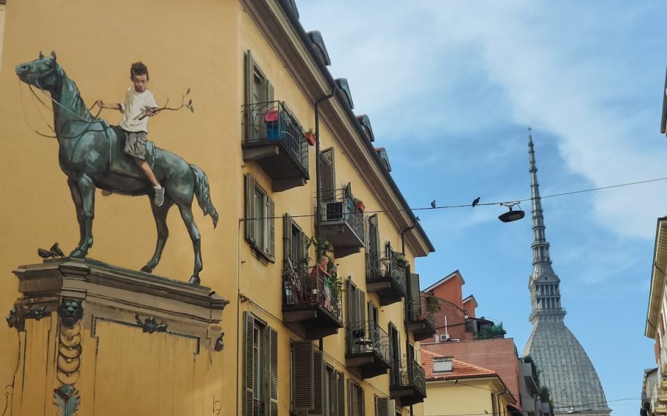 murales di un bambino a cavallo, goal 0 del toward2030